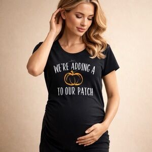 Motherhood Maternity Black Announcement Tee Size Medium Top